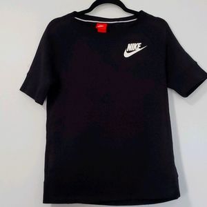 Nike* Short sleeve sweater